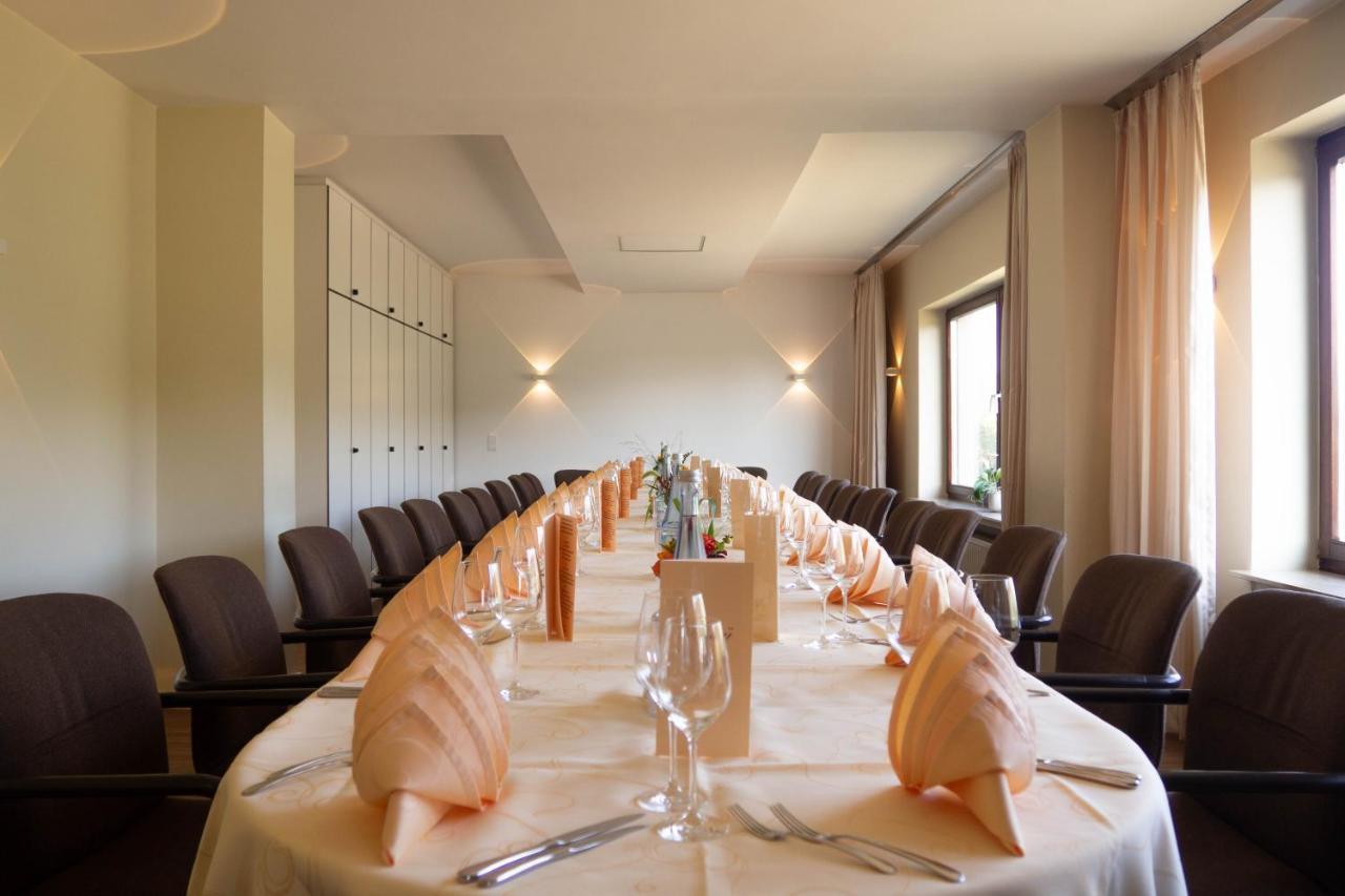 Hotel Villa Am Rhein Андернах Экстерьер фото